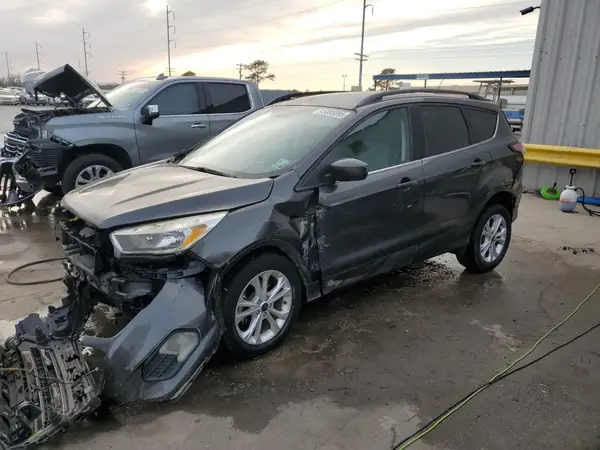 1FMCU0GD4JUA65806 2018 FORD ESCAPE - Image 1