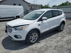 1FMCU0GD4JUA75171 2018 FORD ESCAPE