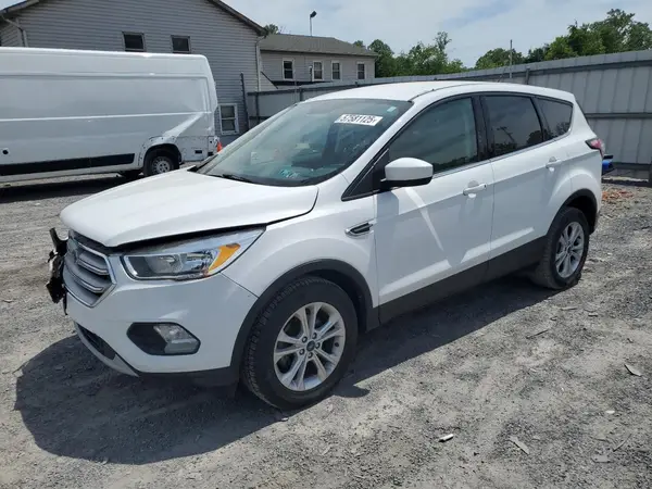 1FMCU0GD4JUA75171 2018 FORD ESCAPE - Image 1