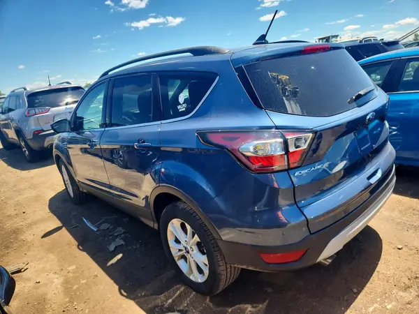 1FMCU0GD4JUA80693 2018 FORD ESCAPE - Image 2
