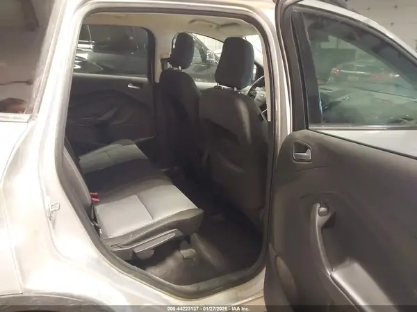 1FMCU0GD4JUA82685 2018 FORD ESCAPE - Image 8