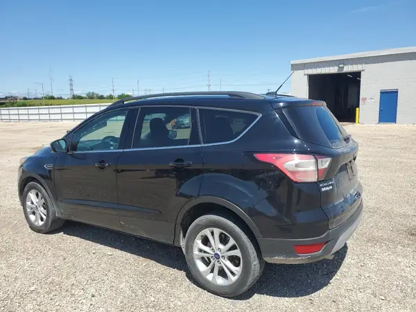 1FMCU0GD4JUA82928 2018 FORD ESCAPE - Image 2