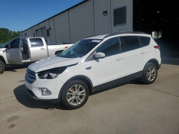 1FMCU0GD4JUA86946 2018 FORD ESCAPE - Image 1