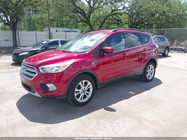 1FMCU0GD4JUA88325 2018 FORD ESCAPE - Image 2