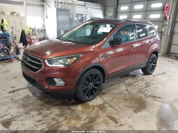 1FMCU0GD4JUB10209 2018 FORD ESCAPE - Image 2