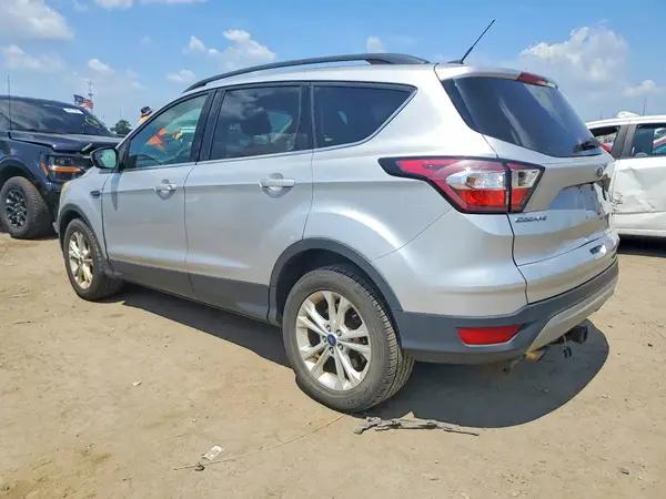 1FMCU0GD4JUB22229 2018 FORD ESCAPE - Image 2