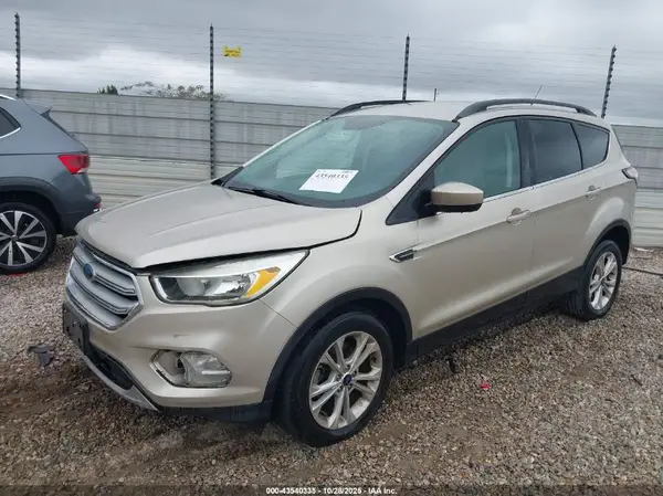 1FMCU0GD4JUB35465 2018 FORD ESCAPE - Image 2