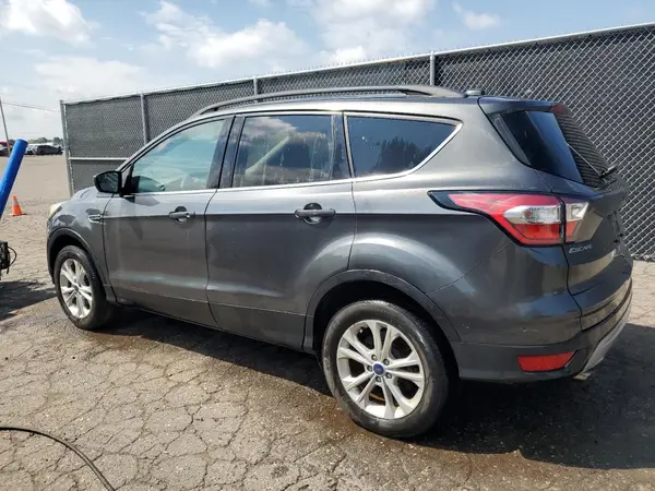 1FMCU0GD4JUB40343 2018 FORD ESCAPE - Image 1