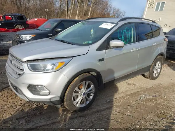 1FMCU0GD4JUB74928 2018 FORD ESCAPE - Image 2