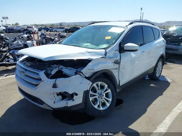 1FMCU0GD4JUB75433 2018 FORD ESCAPE - Image 2