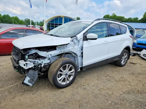 1FMCU0GD4JUB84987 2018 FORD ESCAPE - Image 1