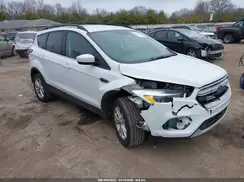 1FMCU0GD4JUB90143 2018 FORD ESCAPE