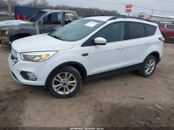 1FMCU0GD4JUB90143 2018 FORD ESCAPE - Image 2
