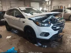 1FMCU0GD4JUB98825 2018 FORD ESCAPE