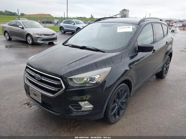1FMCU0GD4JUC16823 2018 FORD ESCAPE - Image 2