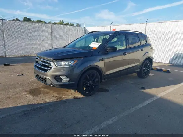 1FMCU0GD4JUC17910 2018 FORD ESCAPE - Image 2