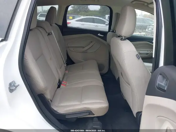 1FMCU0GD4JUC63057 2018 FORD ESCAPE - Image 8