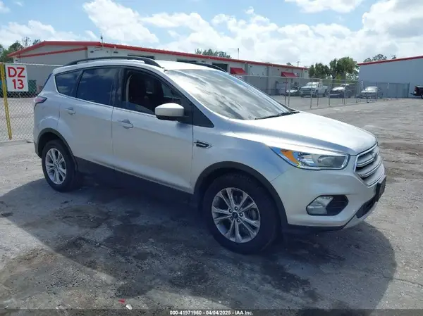 1FMCU0GD4JUC80814 2018 FORD ESCAPE - Image 1