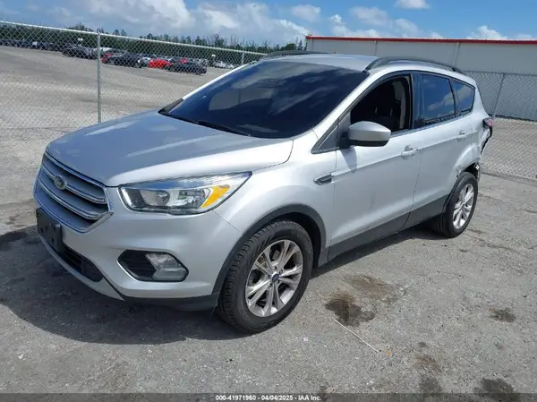 1FMCU0GD4JUC80814 2018 FORD ESCAPE - Image 2