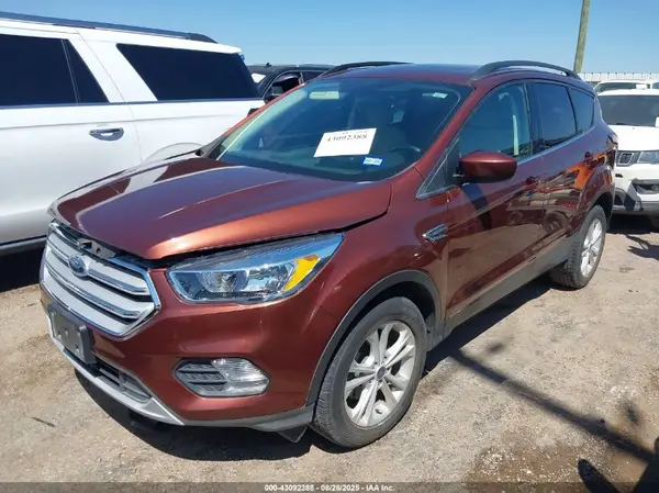 1FMCU0GD4JUC90100 2018 FORD ESCAPE - Image 2