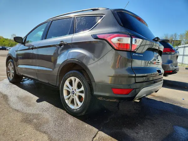 1FMCU0GD4JUD07073 2018 FORD ESCAPE - Image 2