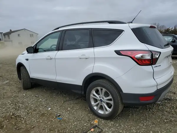 1FMCU0GD4JUD07123 2018 FORD ESCAPE - Image 2