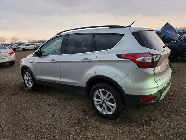 1FMCU0GD4JUD15660 2018 FORD ESCAPE - Image 2