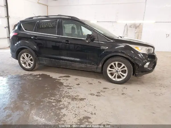 1FMCU0GD4JUD39683 2018 FORD ESCAPE - Image 1