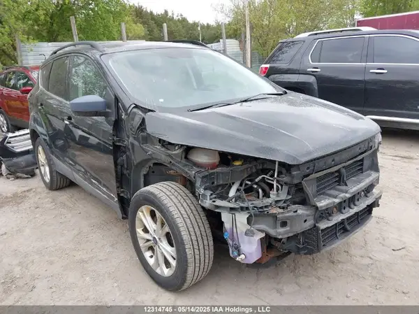 1FMCU0GD4JUD39926 2018 FORD ESCAPE - Image 1