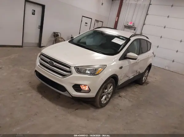 1FMCU0GD4JUD49713 2018 FORD ESCAPE - Image 2
