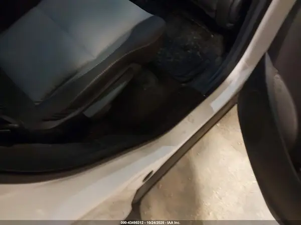 1FMCU0GD4JUD49713 2018 FORD ESCAPE - Image 8