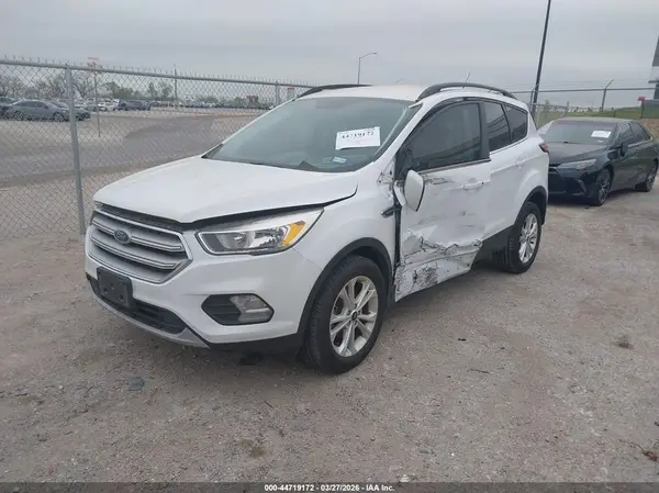 1FMCU0GD4JUD58783 2018 FORD ESCAPE - Image 2