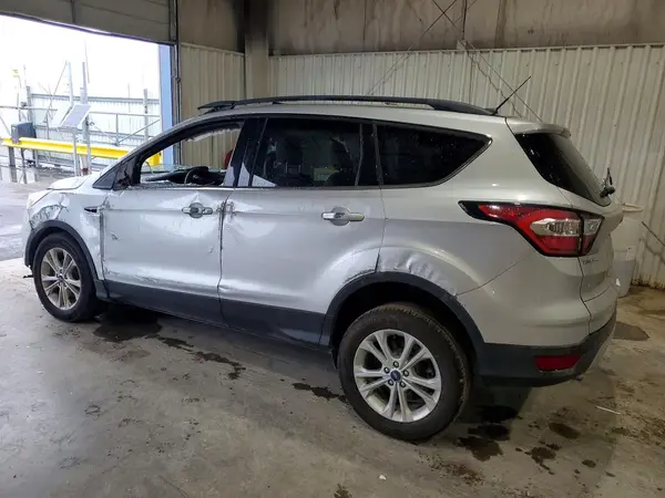 1FMCU0GD4JUD60615 2018 FORD ESCAPE - Image 2