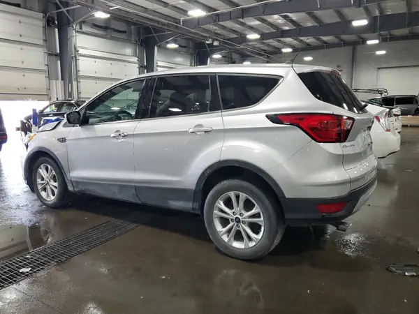 1FMCU0GD4KUA03422 2019 FORD ESCAPE - Image 2