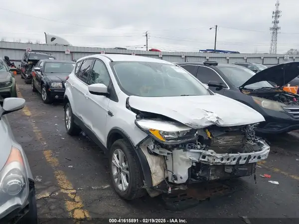 1FMCU0GD4KUA22732 2019 FORD ESCAPE - Image 1
