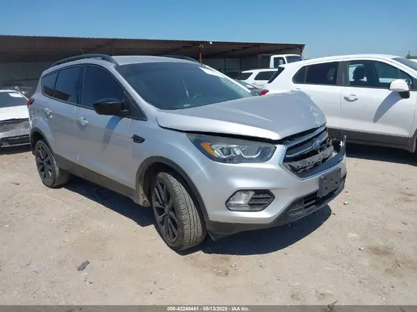 1FMCU0GD4KUA41314 2019 FORD ESCAPE - Image 1