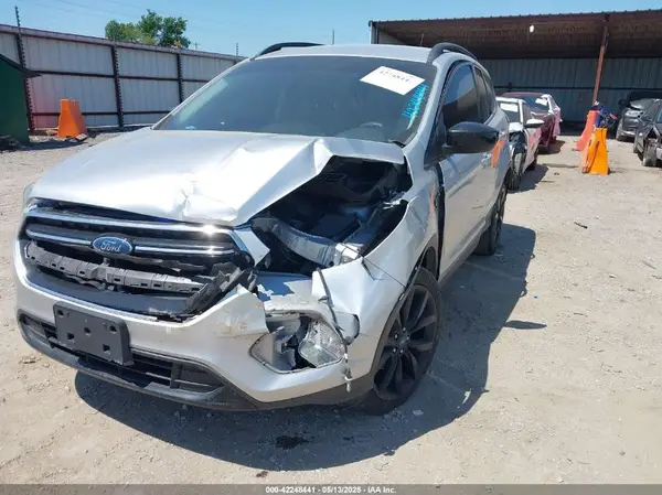1FMCU0GD4KUA41314 2019 FORD ESCAPE - Image 2