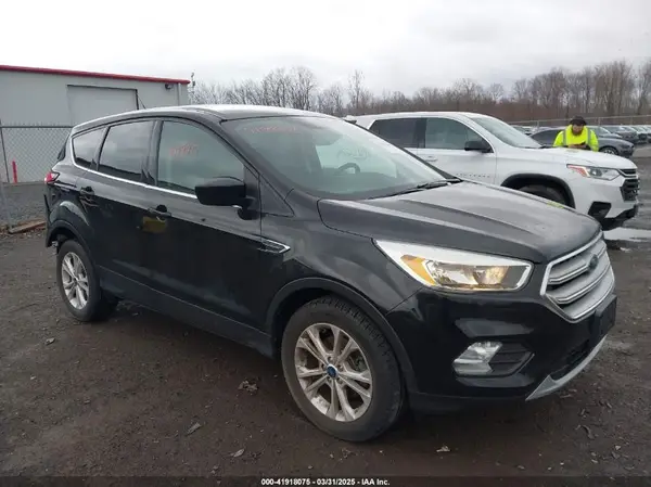 1FMCU0GD4KUA60347 2019 FORD ESCAPE - Image 1