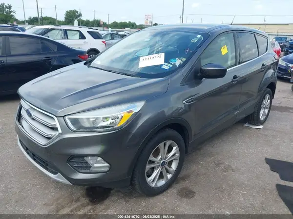 1FMCU0GD4KUA64947 2019 FORD ESCAPE - Image 2
