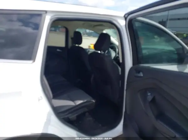 1FMCU0GD4KUA64978 2019 FORD ESCAPE - Image 8