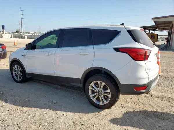 1FMCU0GD4KUA82123 2019 FORD ESCAPE - Image 2