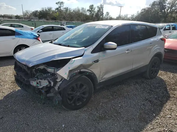 1FMCU0GD4KUA90156 2019 FORD ESCAPE - Image 1