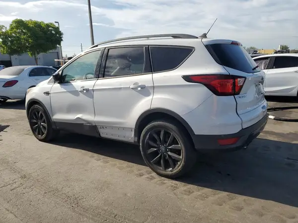 1FMCU0GD4KUB10146 2019 FORD ESCAPE - Image 2