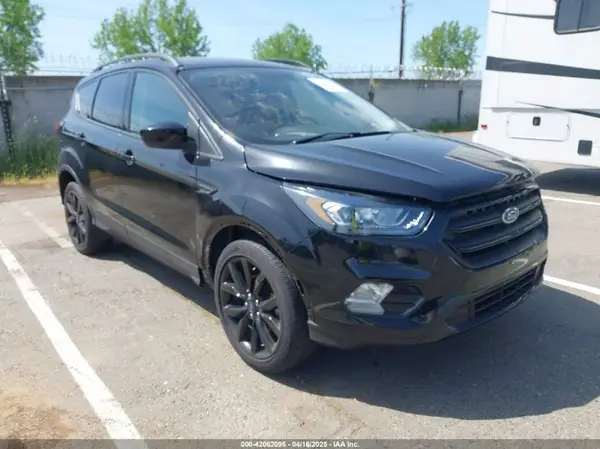 1FMCU0GD4KUB29621 2019 FORD ESCAPE - Image 1