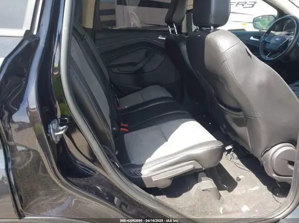 1FMCU0GD4KUB29621 2019 FORD ESCAPE - Image 8