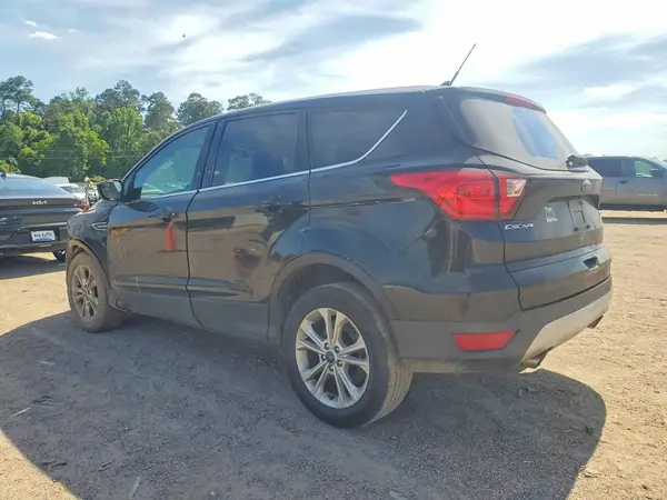 1FMCU0GD4KUB33197 2019 FORD ESCAPE - Image 2