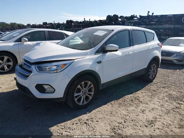1FMCU0GD4KUB45236 2019 FORD ESCAPE - Image 2