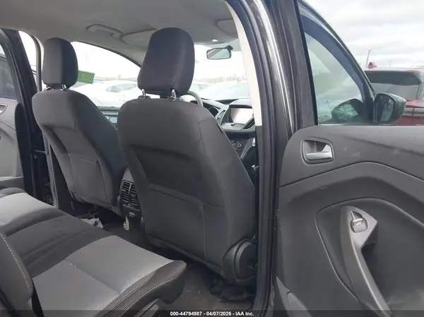 1FMCU0GD4KUB52557 2019 FORD ESCAPE - Image 8