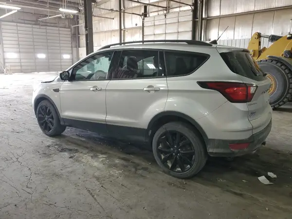1FMCU0GD4KUB60027 2019 FORD ESCAPE - Image 2