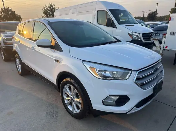 1FMCU0GD4KUB65843 2019 FORD ESCAPE - Image 8